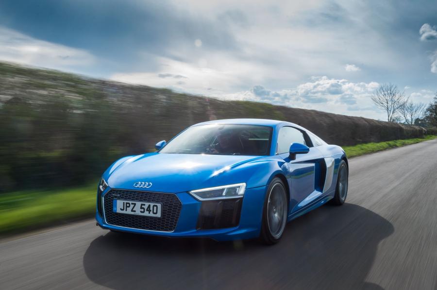  Audi R8 V10 2015 года  (UK) (фото 25 из 25)